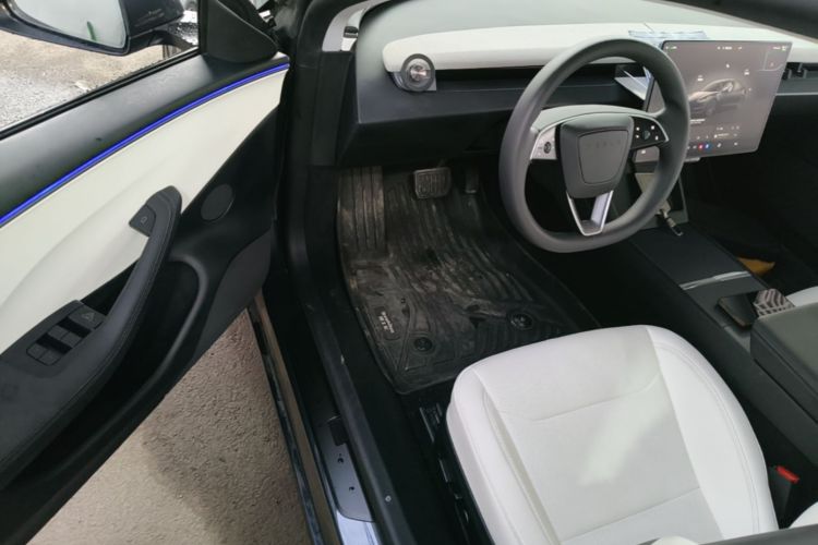 Tesla Model 3 2025 #16 Tesla Model 3 2025 car image #16