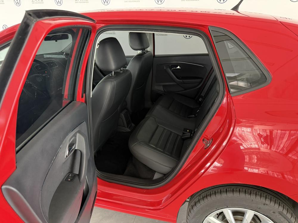 Volkswagen Polo 2017 car image #12