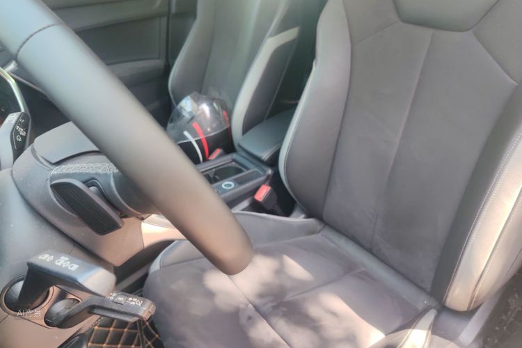 Audi Q3 2022 car image #17