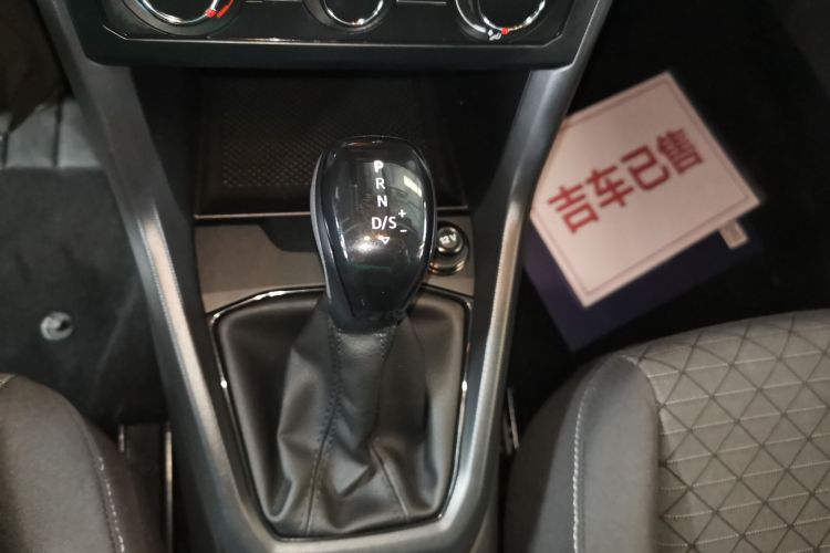 Volkswagen T-Cross 2021 изображение автомобиля #14