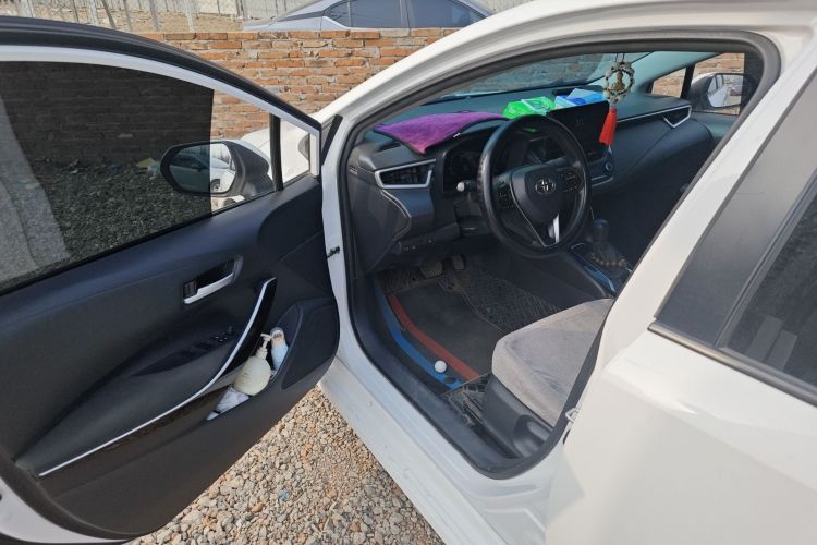 Toyota Corolla 2023 car image #13