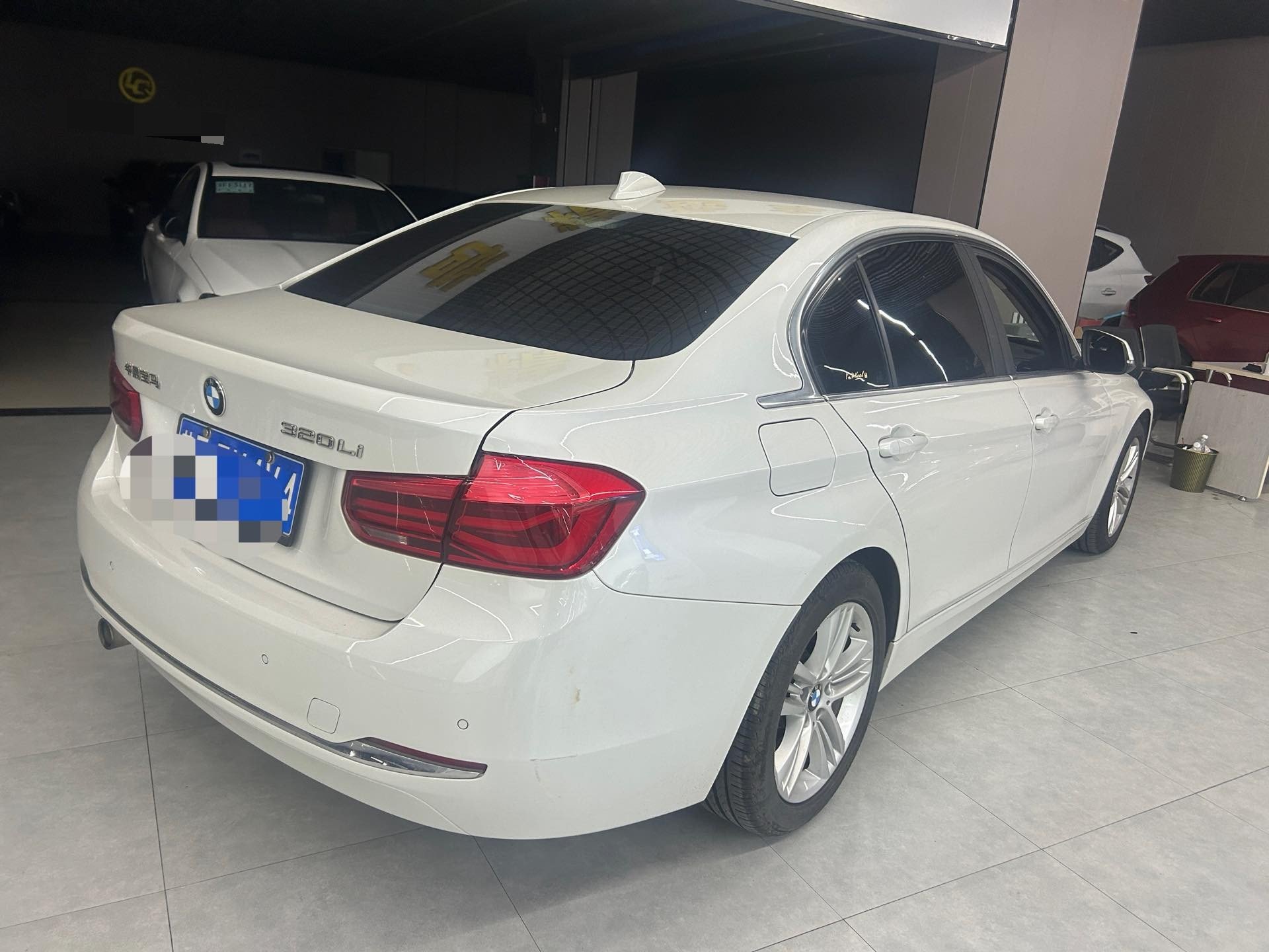 BMW 3 Series 2015 car image #6