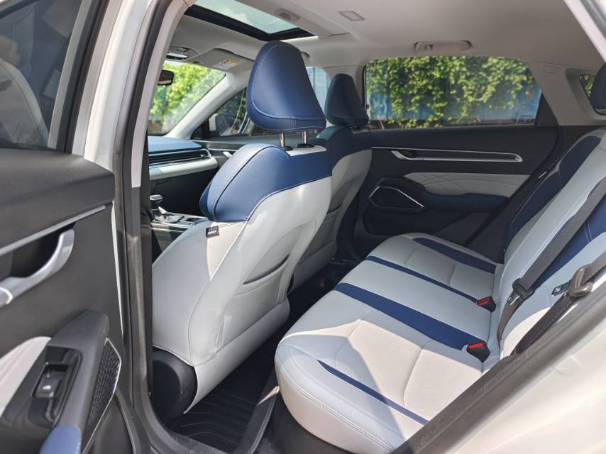 GEELY Emgrand 2022 #5 GEELY Emgrand 2022 car image #5