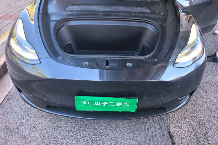 Tesla Model Y 2024 #22 Tesla Model Y 2024 car image #22