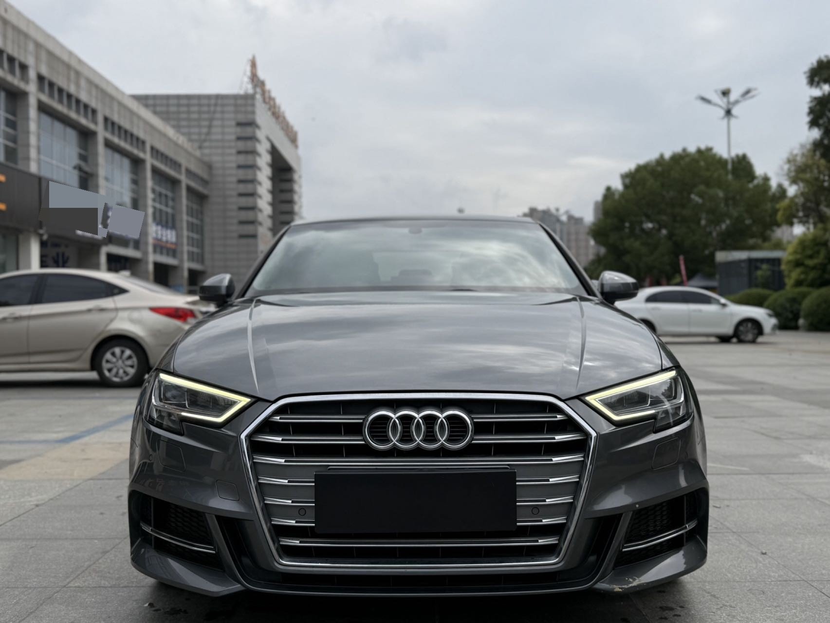 2020 car image #2