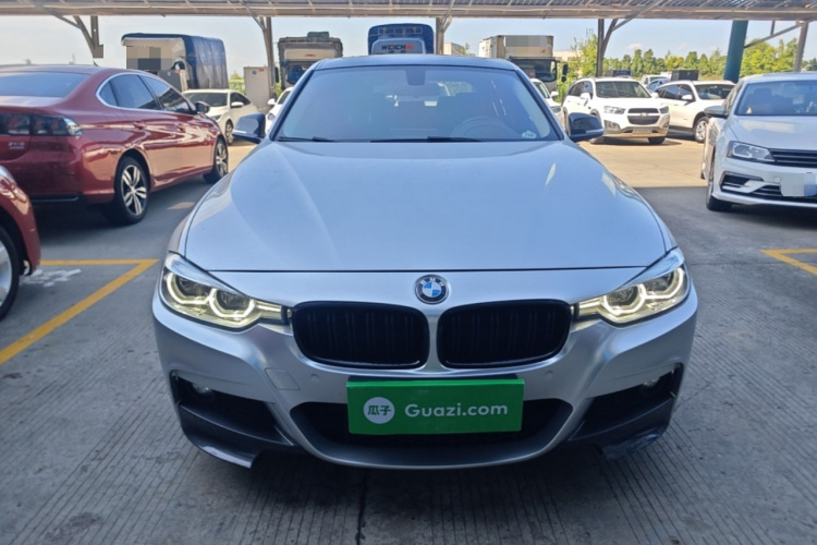 BMW 3 Series 2019 car image #3
