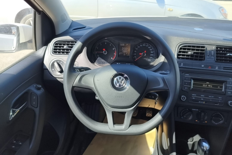 Volkswagen Polo 2019 #15 Volkswagen Polo 2019 car image #15