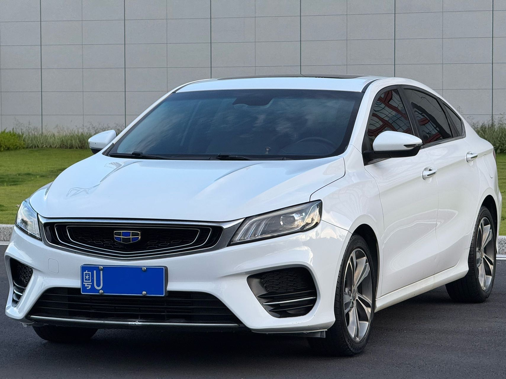 GEELY Binray 2018 GEELY Binray 2018 immagine di auto