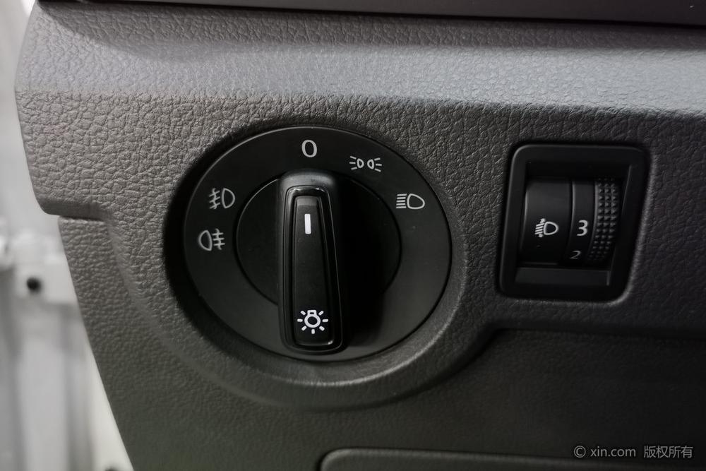 Volkswagen T-Cross 2020 car image #17