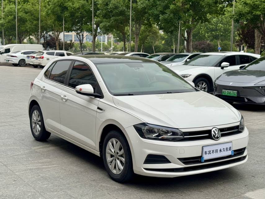 Volkswagen Polo 2020 car image #3