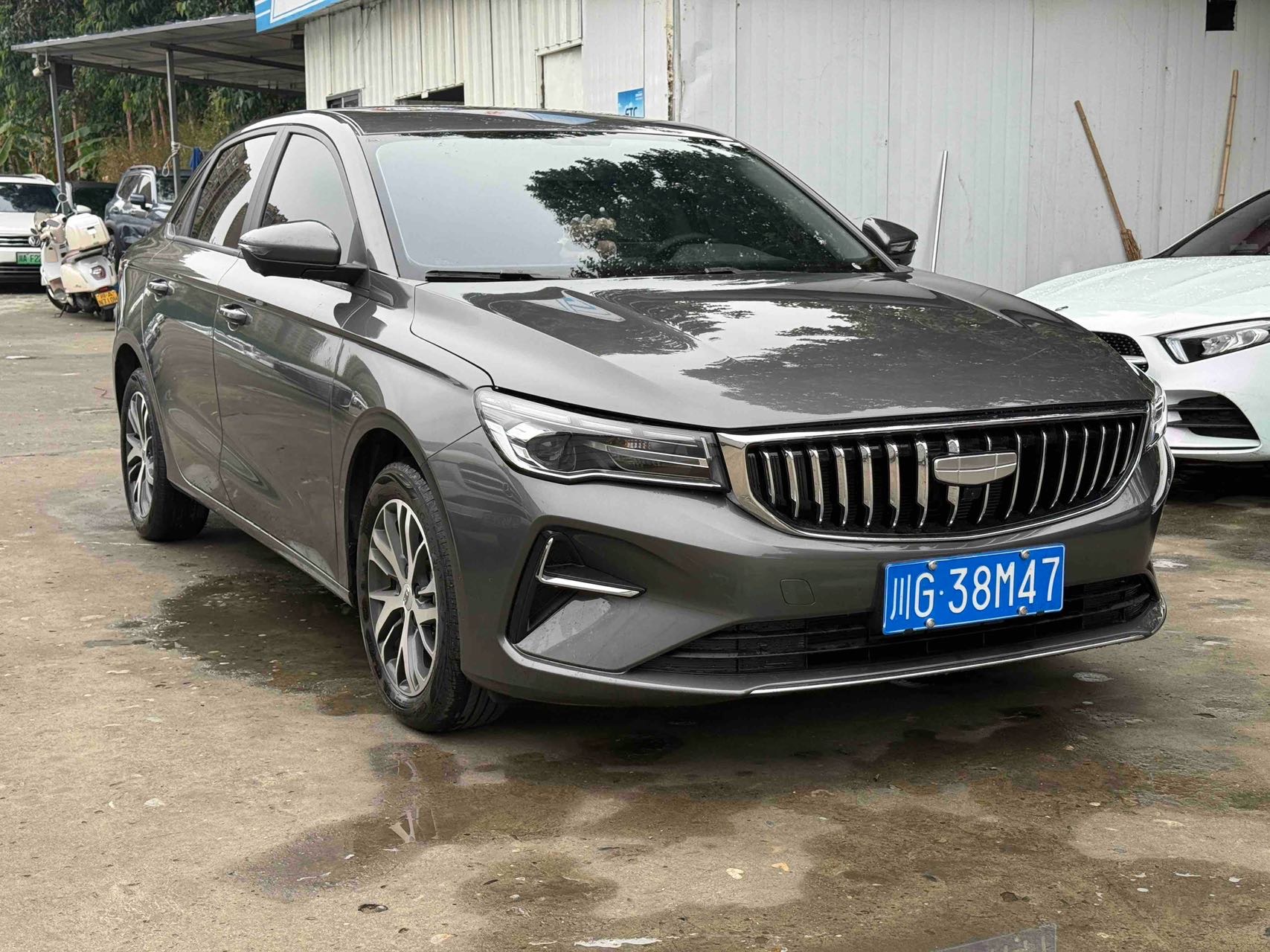 GEELY Emgrand 2025 #3 GEELY Emgrand 2025 car image #3