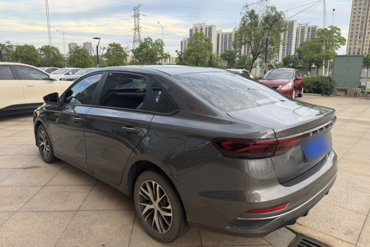 GEELY Emgrand 2024 #5 GEELY Emgrand 2024 car image #5