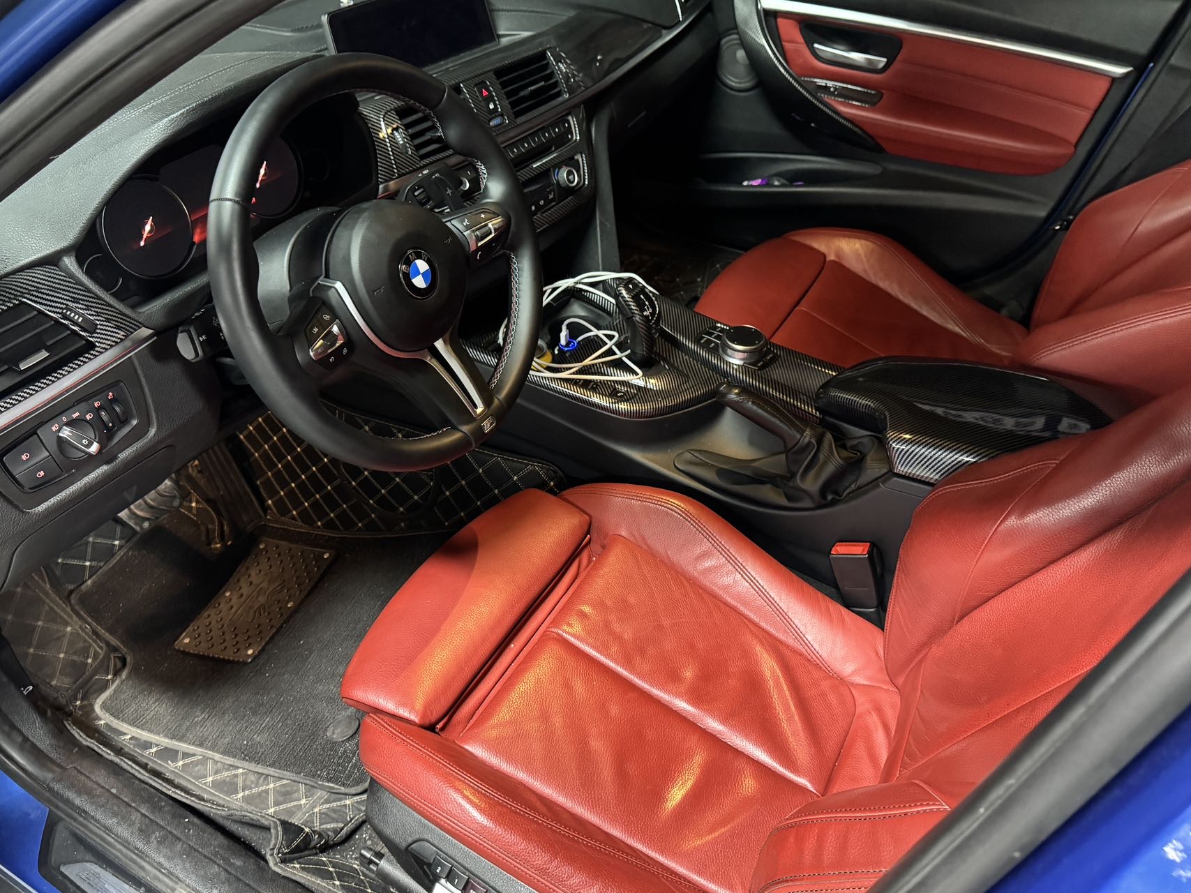 BMW 3 Series 2018 immagine di auto #4