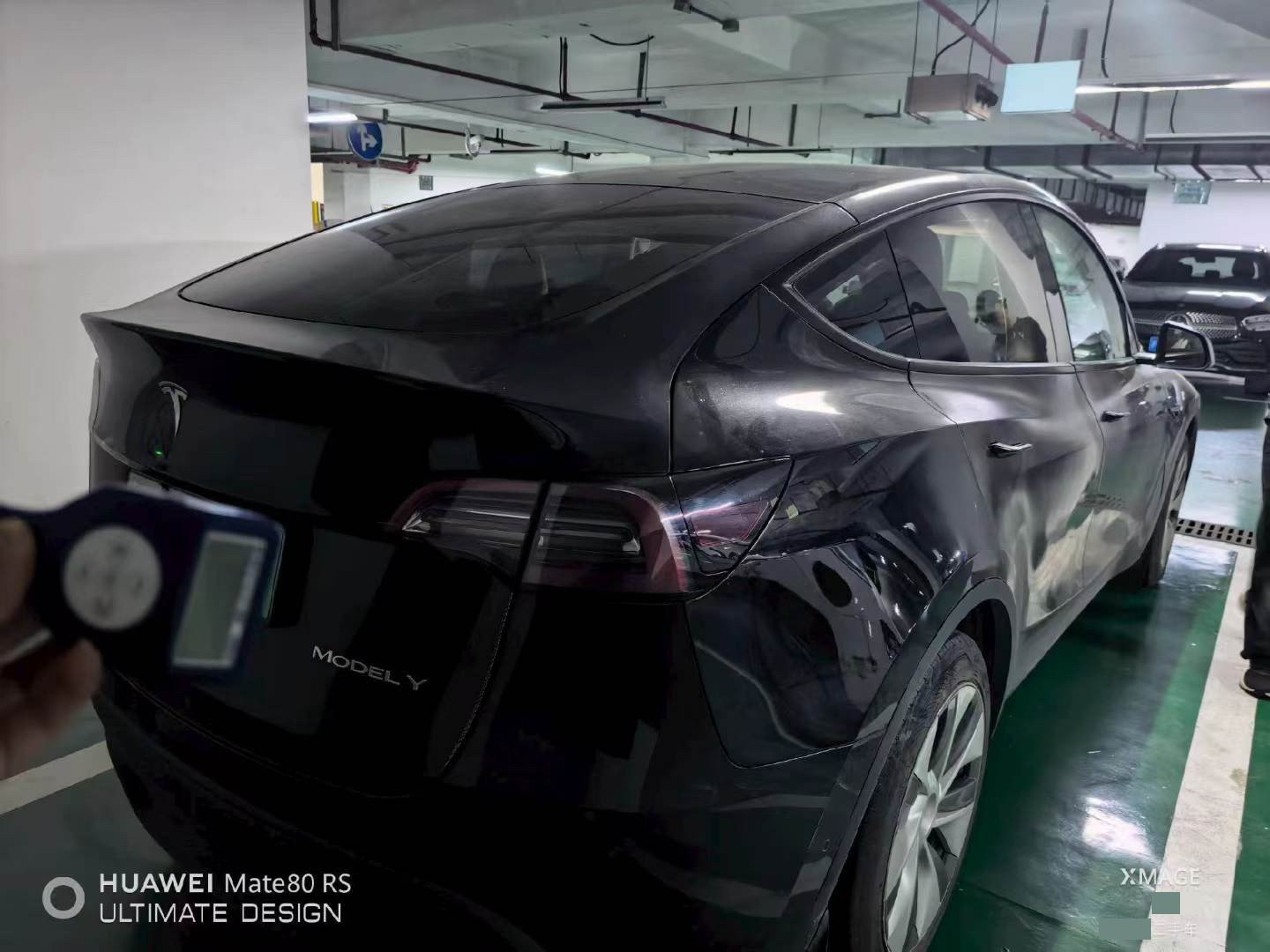 Tesla Model Y 2023 car image #7