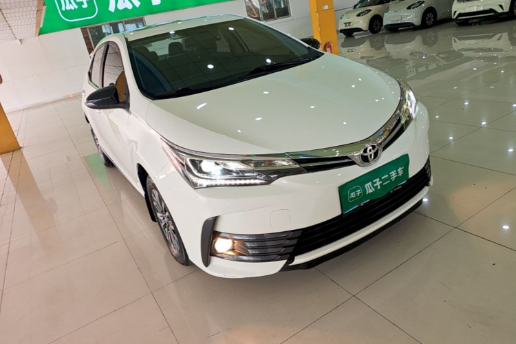 Toyota Corolla 2019 immagine di auto #4
