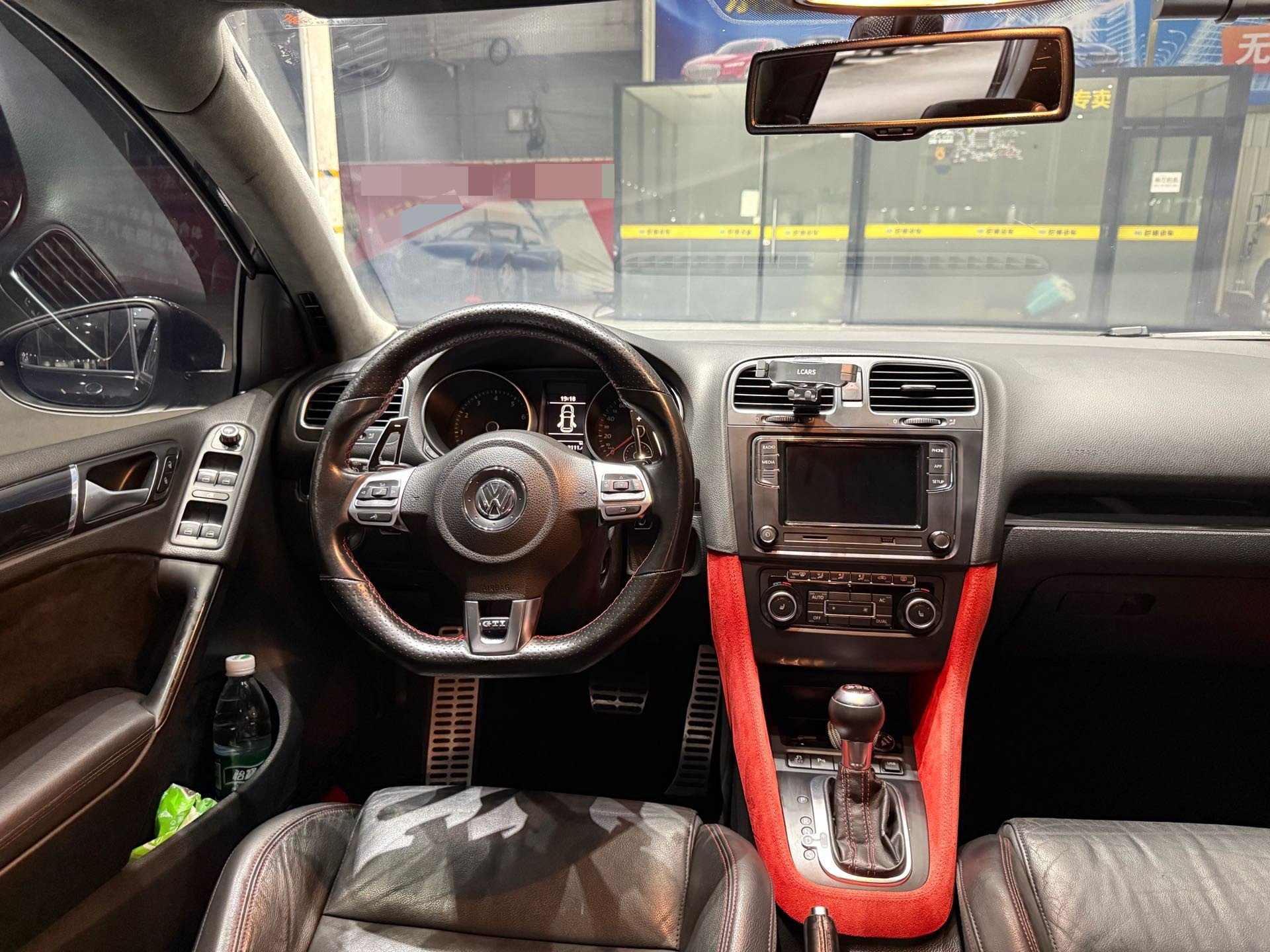 Volkswagen GolfGTI 2012 immagine di auto #7
