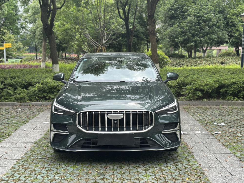 GEELY Emgrand 2025 car image #2