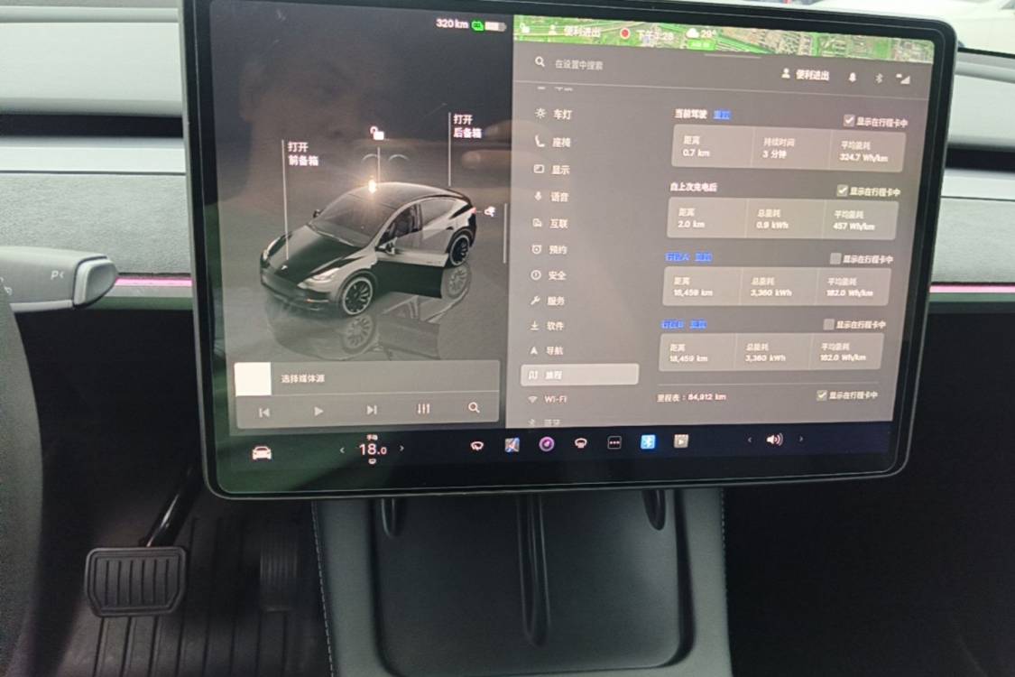 Tesla Model Y 2024 صورة سيارة #19
