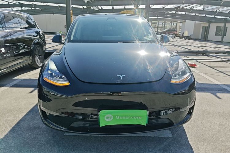 Tesla Model Y 2022 #3 Tesla Model Y 2022 car image #3
