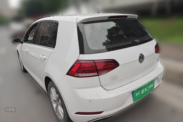 Volkswagen Golf 2018 car image #5