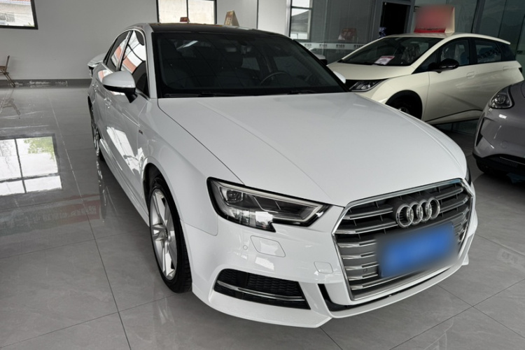 Audi A3 2020 car image #4