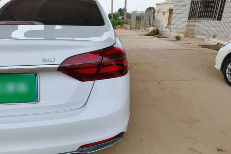 GEELY Emgrand 2019 car image #8