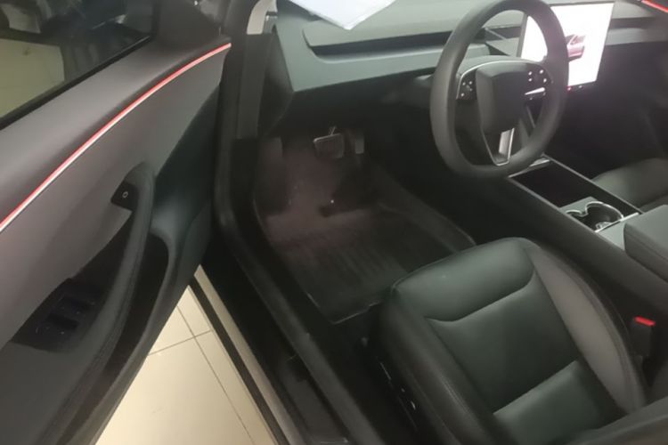 Tesla Model 3 2024 #16 Tesla Model 3 2024 car image #16