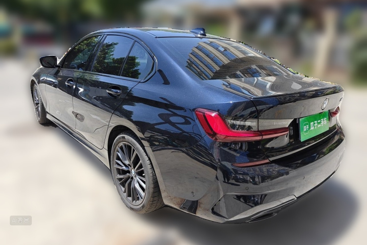 BMW 3 Series 2022 #5 BMW 3 Series 2022 car image #5