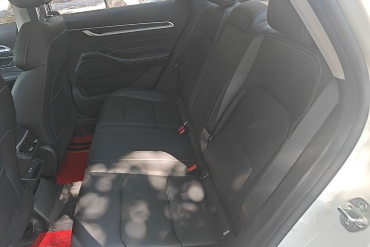 GEELY Emgrand 2024 car image #17