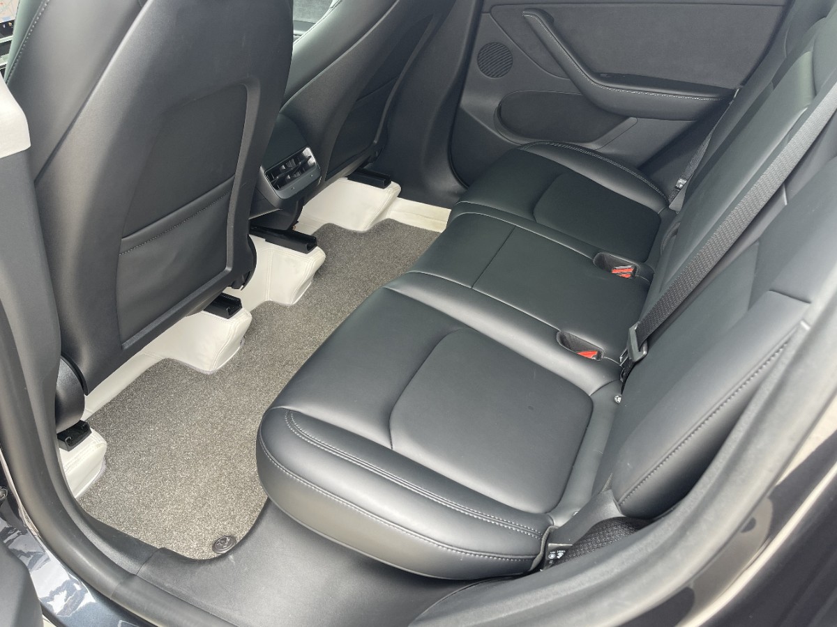 Tesla Model Y 2024 #11 Tesla Model Y 2024 car image #11