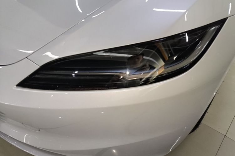Tesla Model 3 2024 #23 Tesla Model 3 2024 car image #23