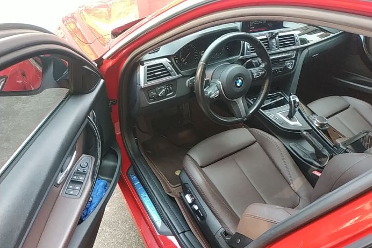 BMW 3 Series 2018 #12 BMW 3 Series 2018 car image #12