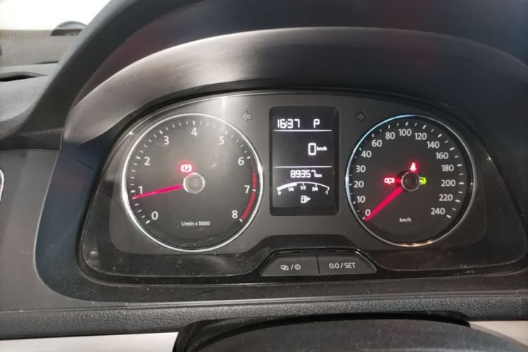 Volkswagen Lavida 2016 car image #16