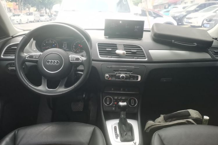 Audi Q3 2019 #10 Audi Q3 2019 car image #10