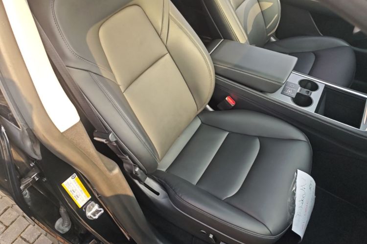 Tesla Model Y 2021 #24 Tesla Model Y 2021 car image #24