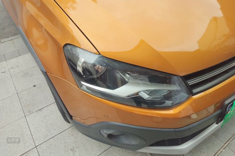 Volkswagen Polo 2014 car image #8