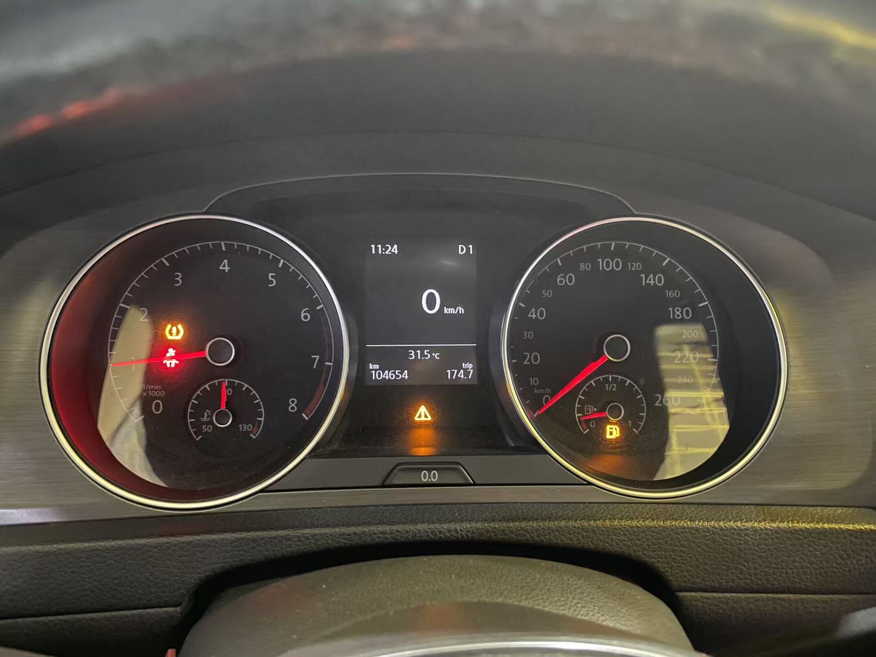 Volkswagen Golf 2016 car image #3