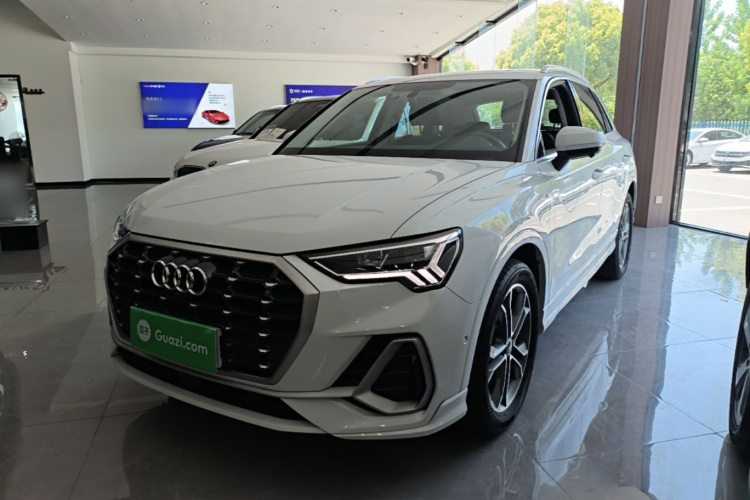 Audi Q3 2023 #2 Audi Q3 2023 car image #2
