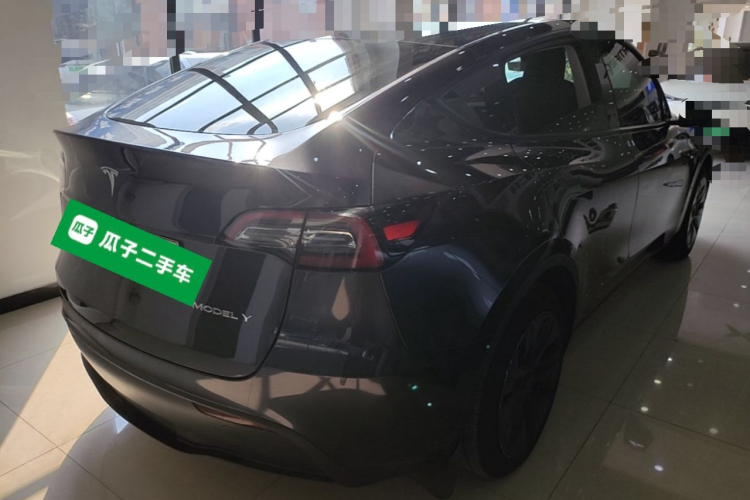 Tesla Model Y 2024 car image #7