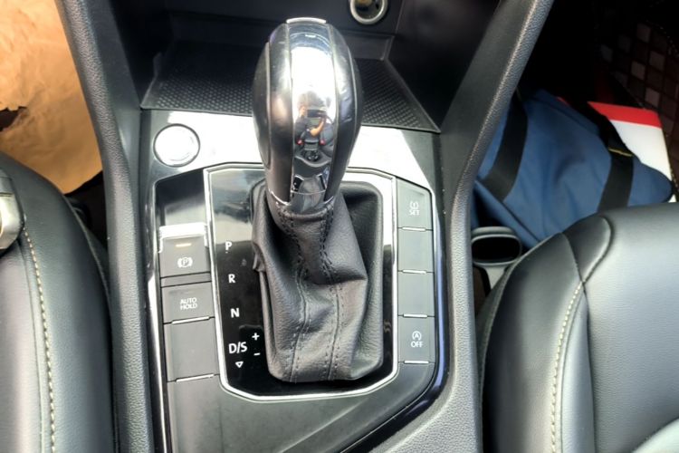Volkswagen Tharu 2021 car image #14