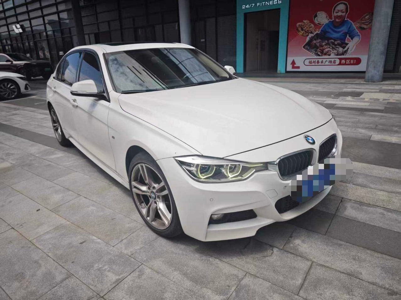 BMW 3 Series 2018 car image #2