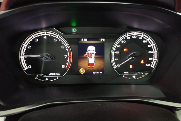 GEELY Coolray 2021 car image #16