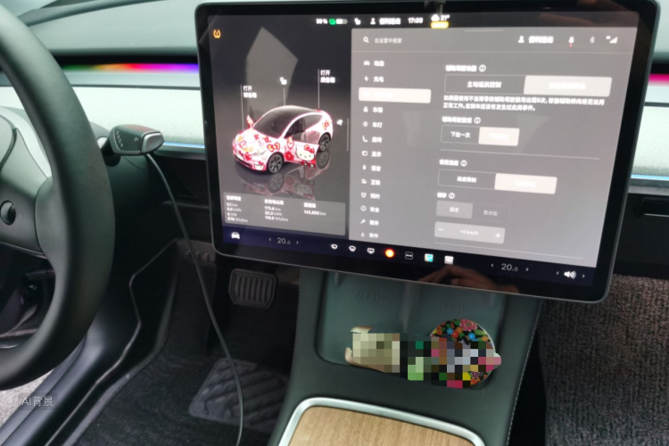 Tesla Model Y 2024 immagine di auto #15