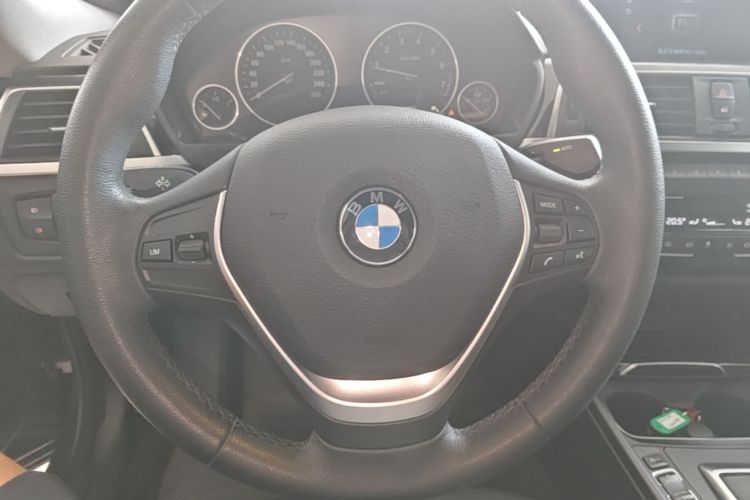 BMW 3 Series GT 2019 #15 BMW 3 Series GT 2019 car image #15