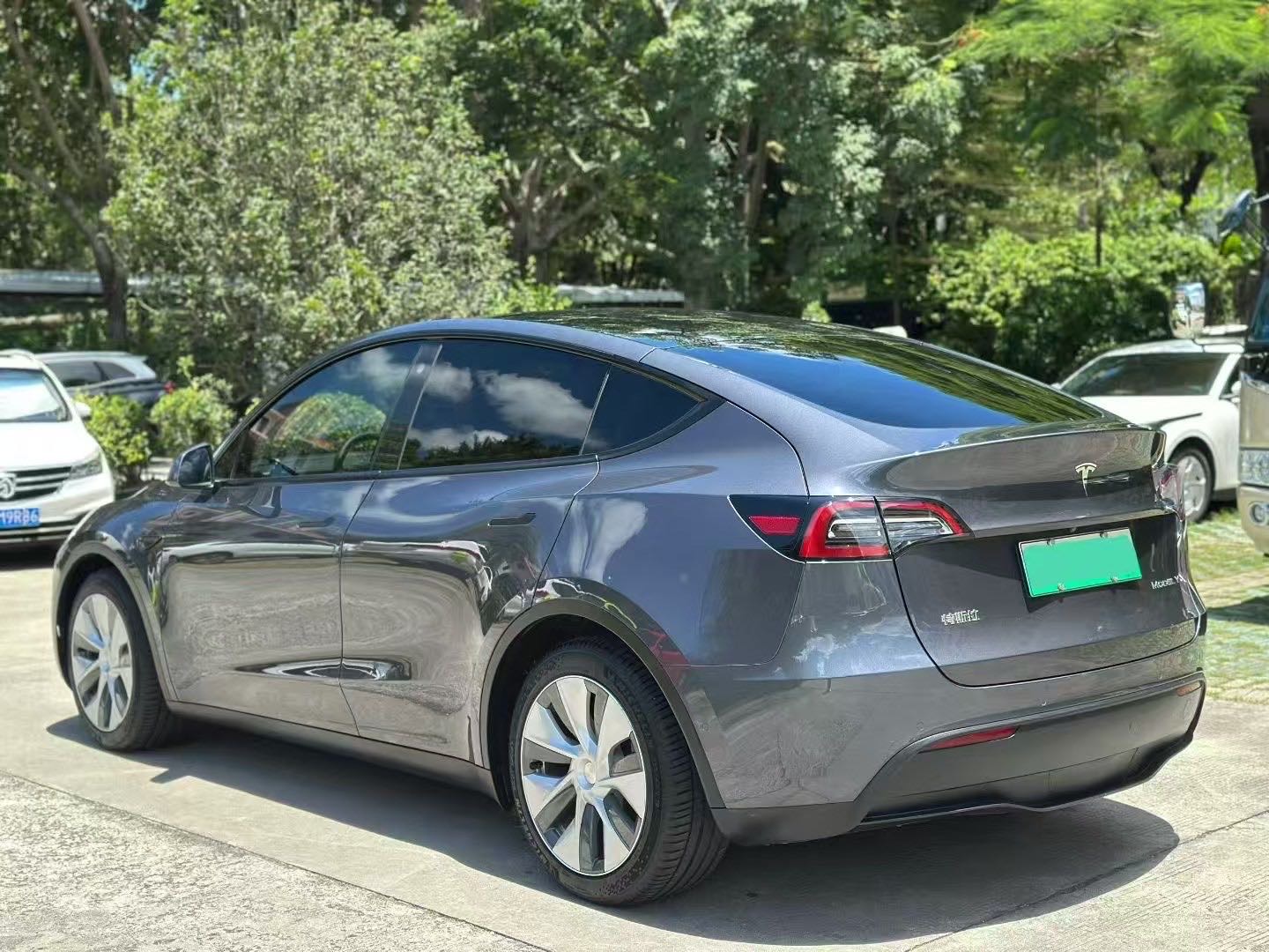 Tesla Model Y 2021 #7 Tesla Model Y 2021 car image #7