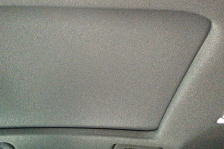 Audi Q3 2021 car image #18