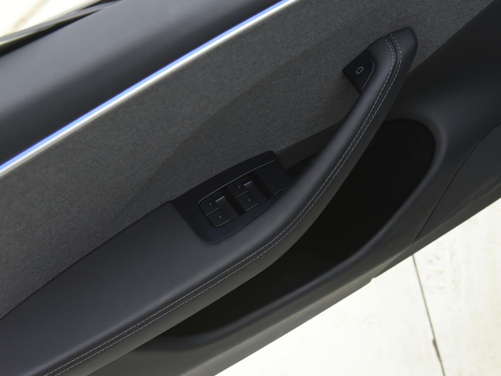 Tesla Model 3 2024 #25 Tesla Model 3 2024 car image #25