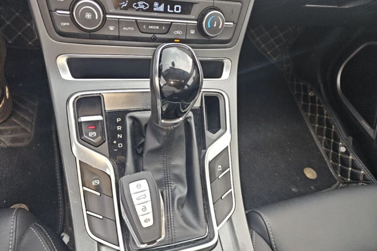 GEELY Emgrand 2020 car image #14