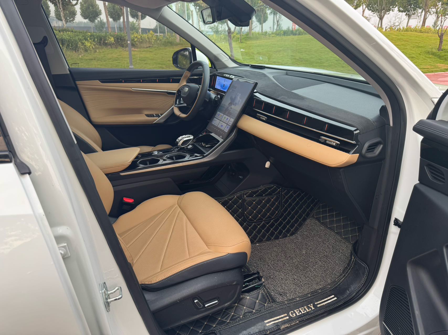 GEELY Boyue L 2023 #13 GEELY Boyue L 2023 изображение автомобиля #13