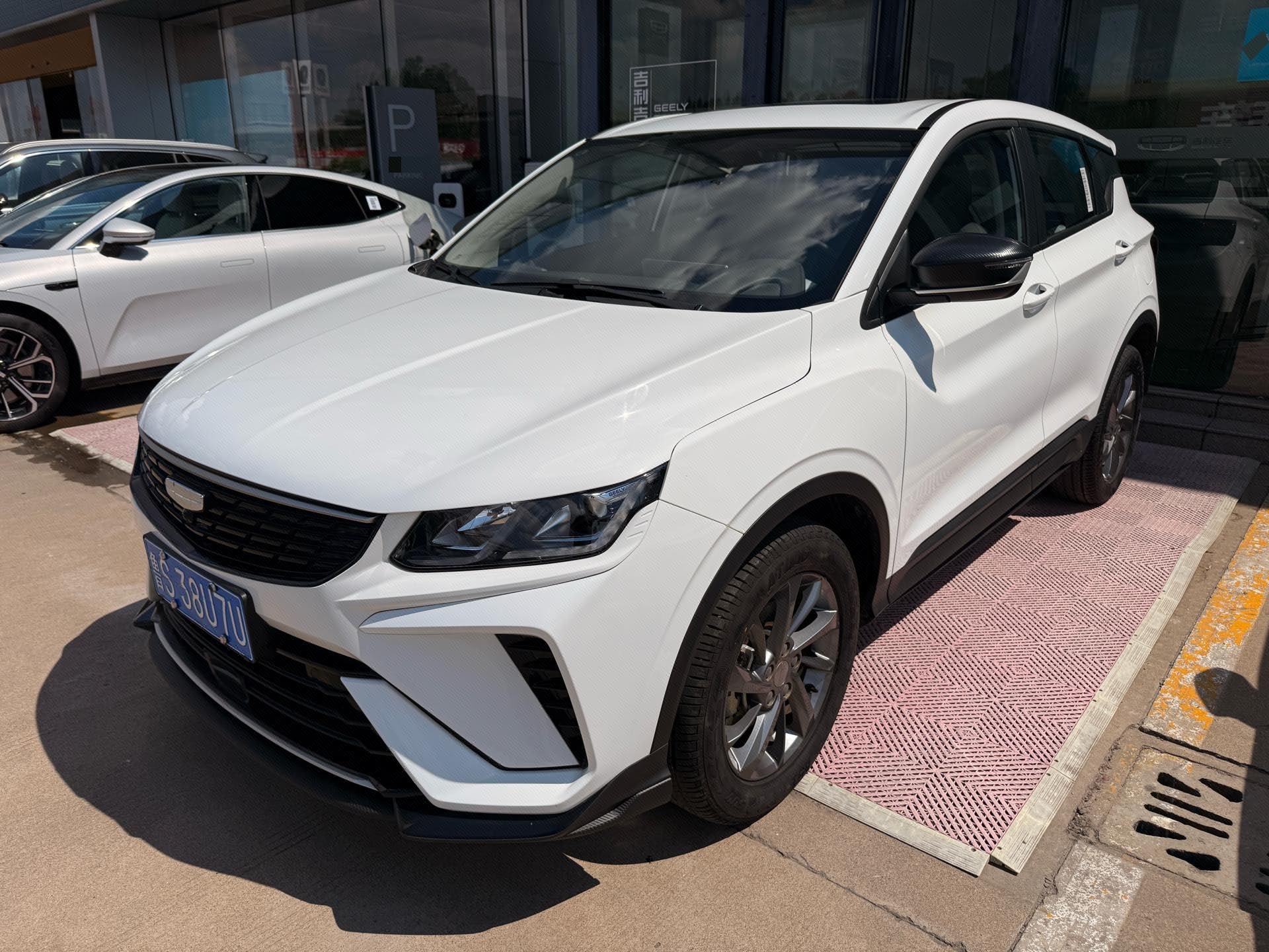 GEELY Coolray 2025 car image 